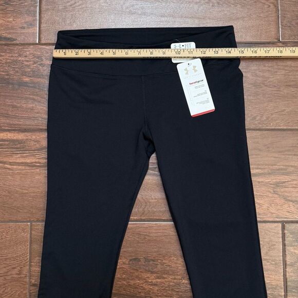 NWT Black UNDER ARMOUR Fitted Capri Leggings UA Size S - Picture 2 of 6